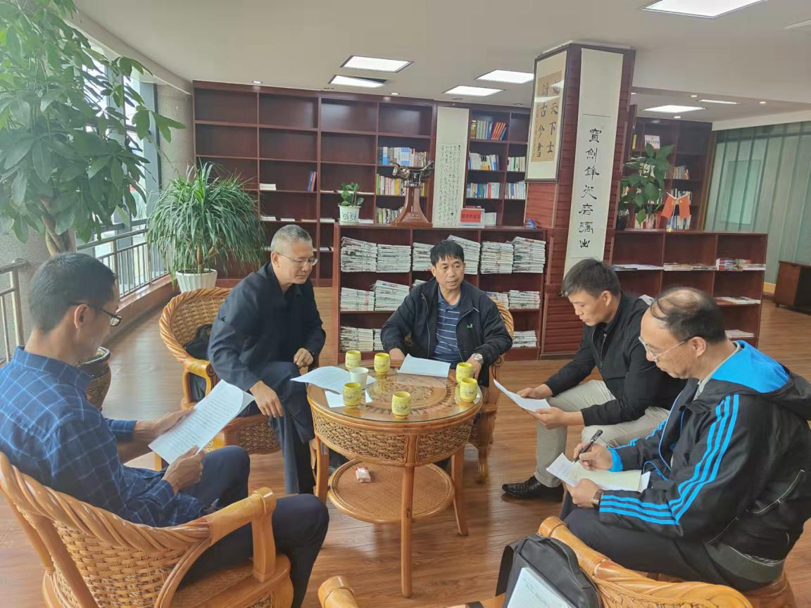 玉溪市檢察院副檢察長李志明一行到我院調研指導控申工作